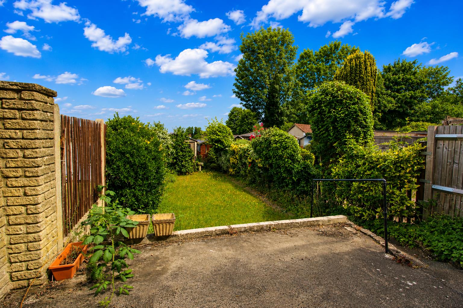 Stanley Square, Carshalton